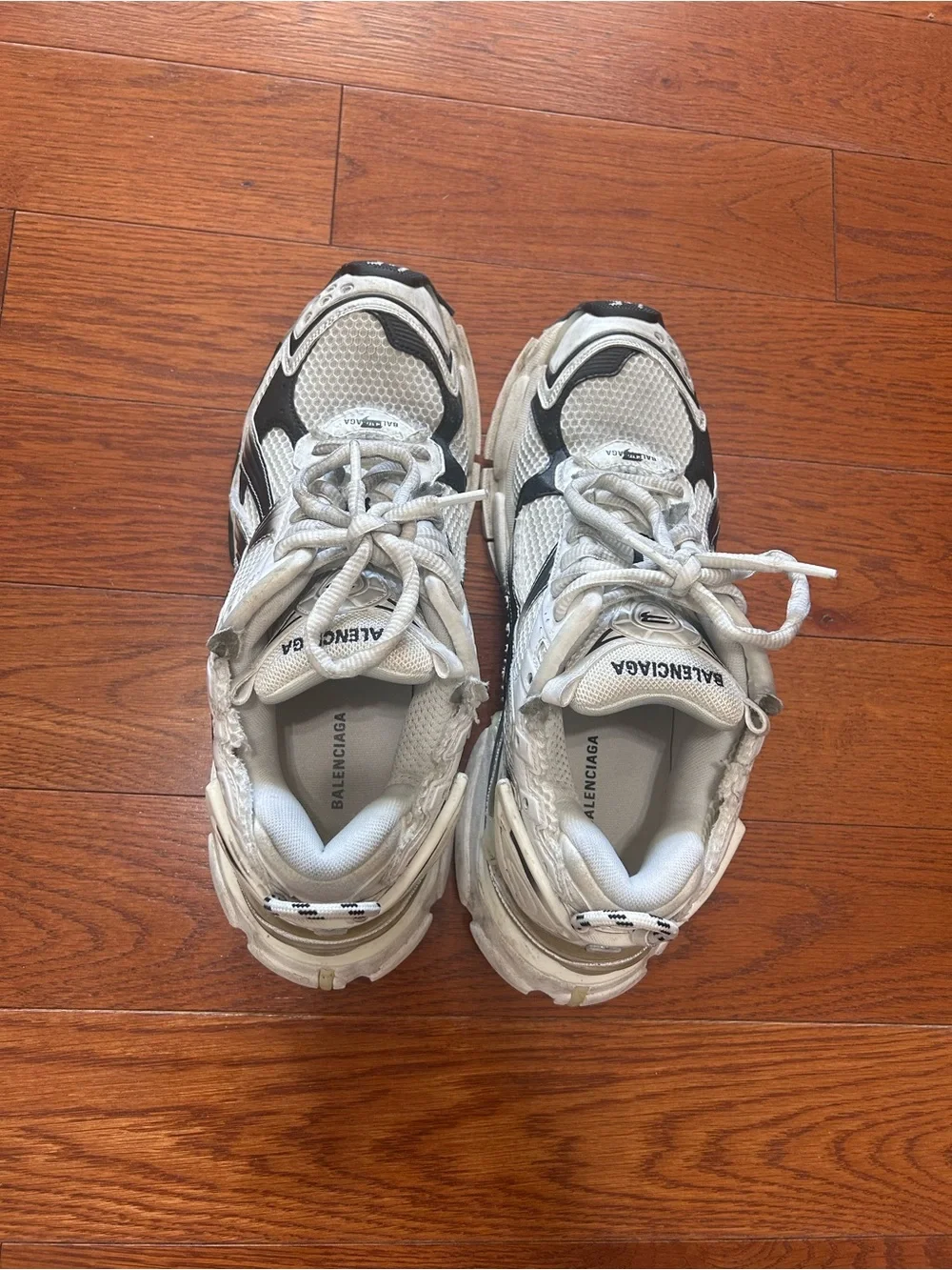 Balenciaga Runner Men’s Size 12(45) Sneaker